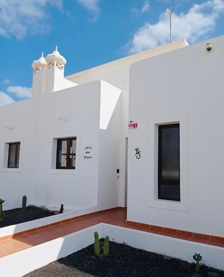 Splendid Casa Papagayo, Heated Pool, Roofterrace With Views And Wifi Villa Playa Blanca  Exterior photo