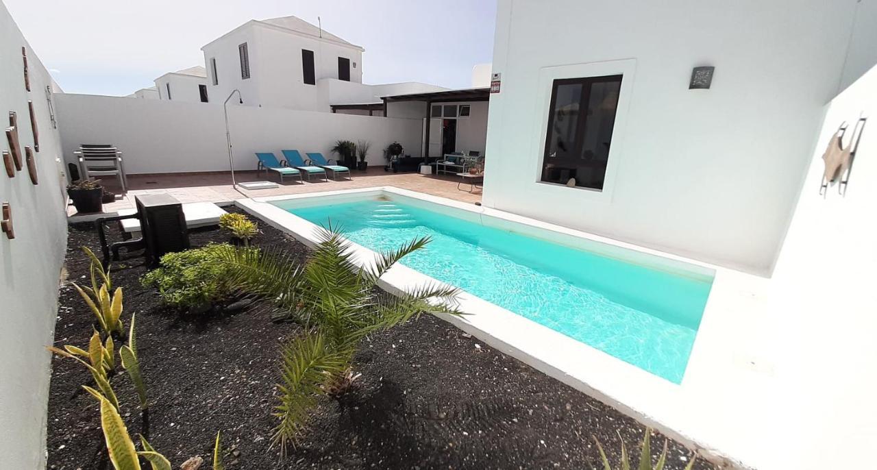 Splendid Casa Papagayo, Heated Pool, Roofterrace With Views And Wifi Villa Playa Blanca  Exterior photo